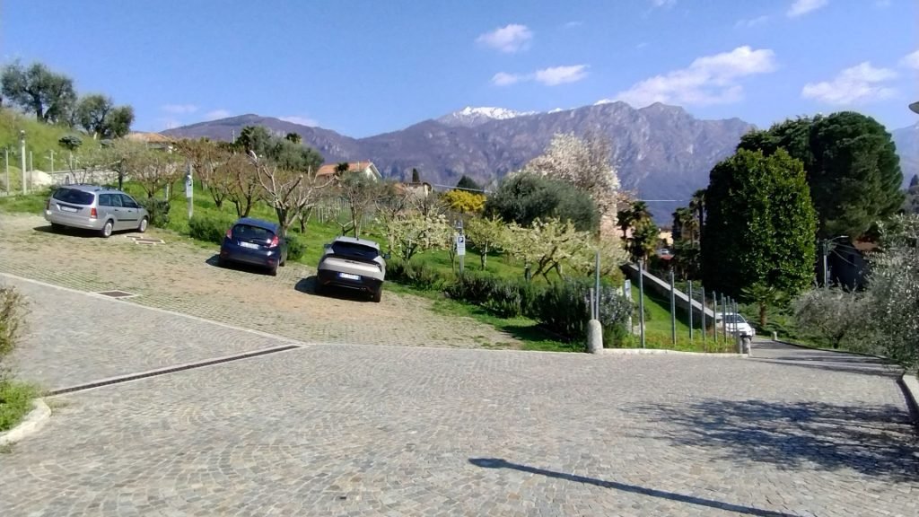 Parcheggio esterno