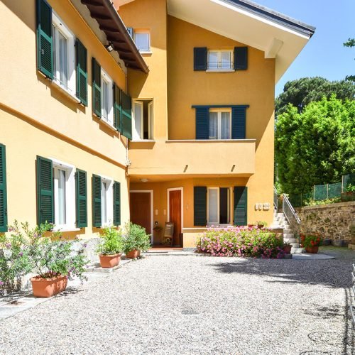lapiccola-esterno-052025-07